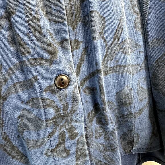 Tianello Steve Barraza Button Down Blouse Womens Size S Floral Blue Black Tencel - Picture 10 of 12